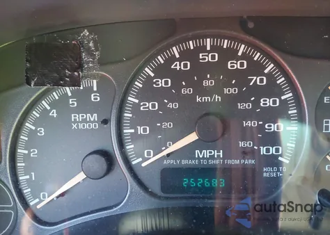 2002 Chevrolet Tahoe Lt from USA, damaged, VIN 1GNEC13Z72R130005